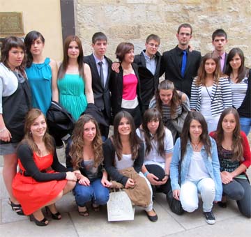 Els alumnes de l'IES Els Ports s'acomiaden de l'Institut amb la festa de graduació