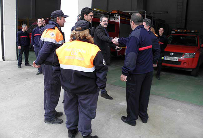 El director d'Emergències visita als bombers voluntaris de Morella