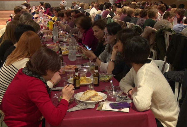 Les dones de Vilafranca celebren el 8 de Març en un sopar de germanor